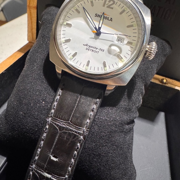 Shinola Brakeman 40mm, black crocodile leather band. - Picture 4 of 4